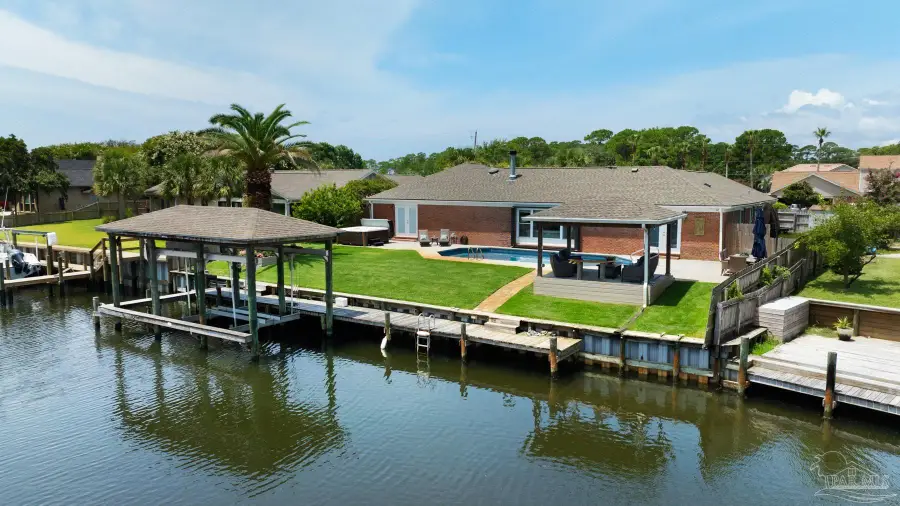 934 Aquamarine Dr, Gulf Breeze, FL 32563 - #2