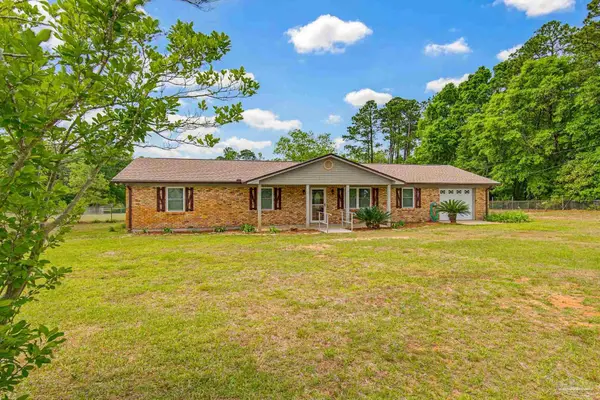 7227 Shelby Ln, Pensacola, FL 32526