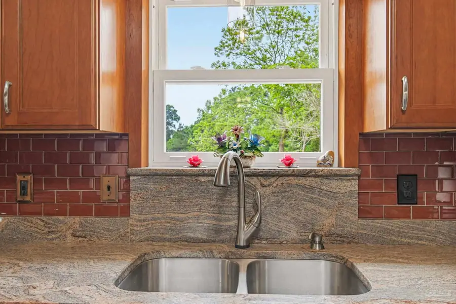 7227 Shelby Ln, Pensacola, FL 32526 - #3