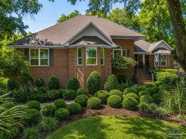 4700 Bohemia Dr, Pensacola, FL 32504