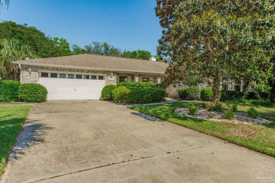 2034 Bayou Dr, Navarre, FL 32566 - #2