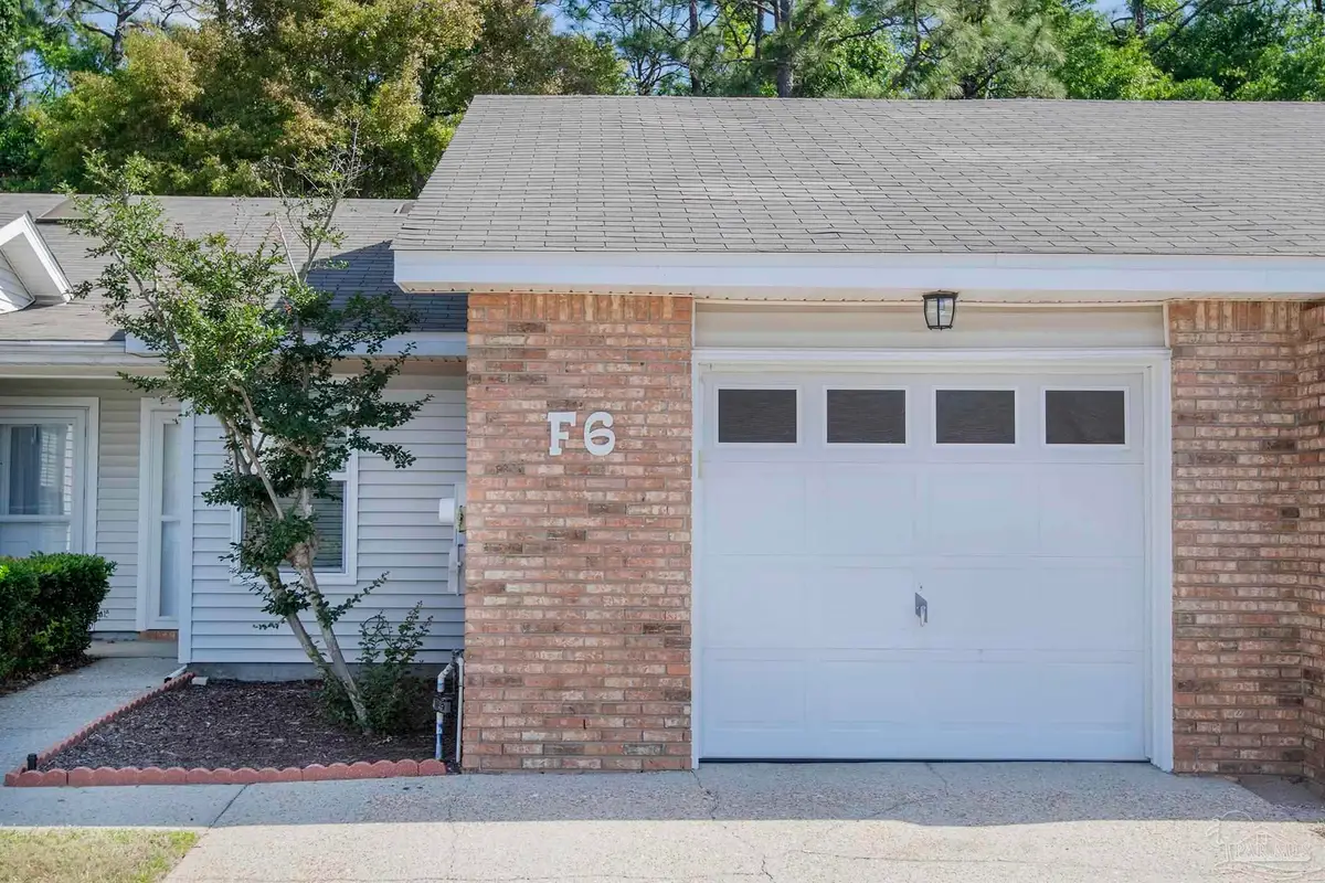 5051 Grande Dr, Pensacola, FL 32504 - #1