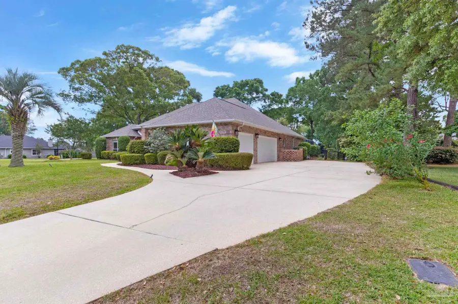 3061 Killarney Dr, Pace, FL 32571 - #2