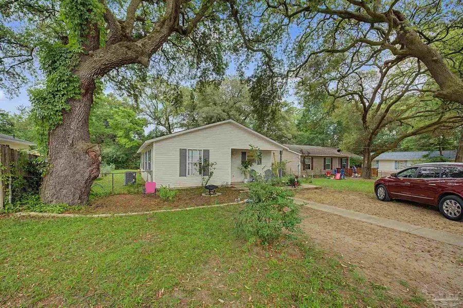 6150 Denver Ave, Pensacola, FL 32526 - #2