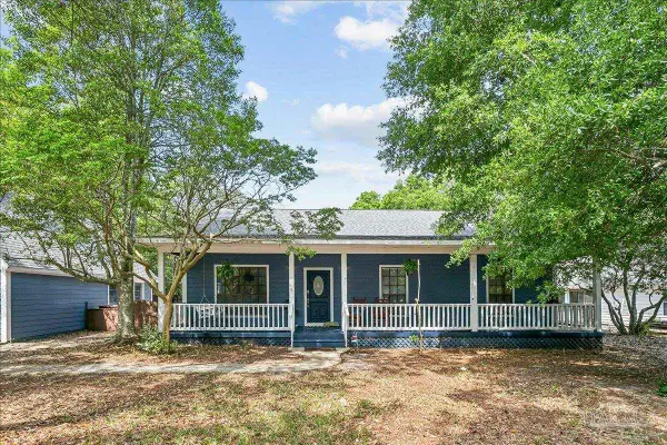 1515 Oak Shore Dr, Gulf Breeze, FL 32563