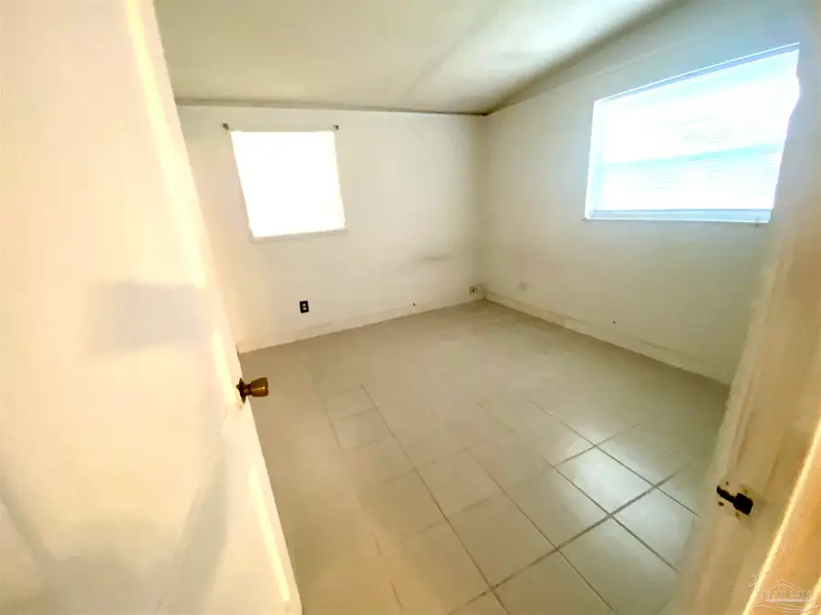 504 New York Dr, Pensacola, FL 32505 - #2