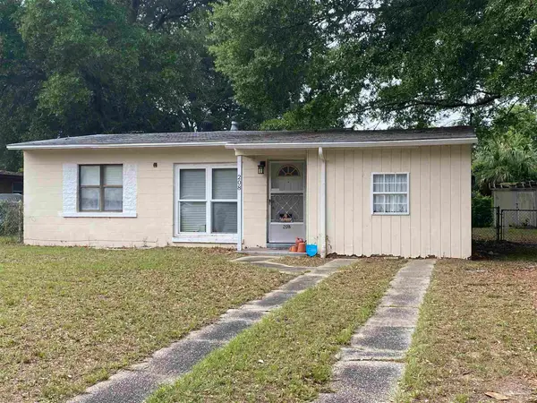 208 N Madison Dr, Pensacola, FL 32505