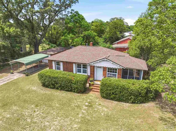 207 Greve Rd, Pensacola, FL 32507