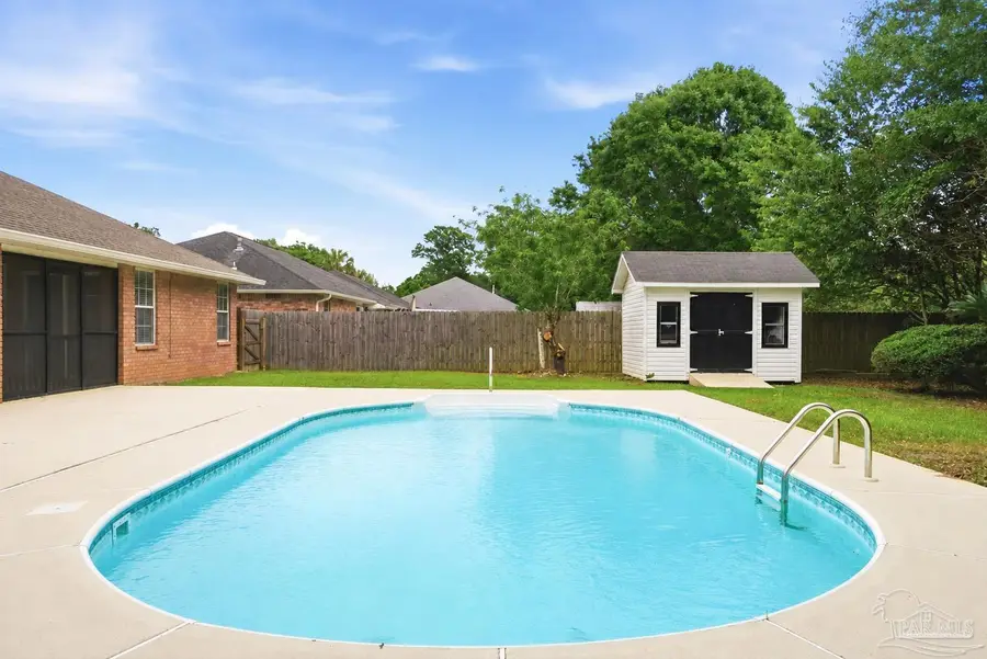 405 Megan Dr, Cantonment, FL 32533 - #2