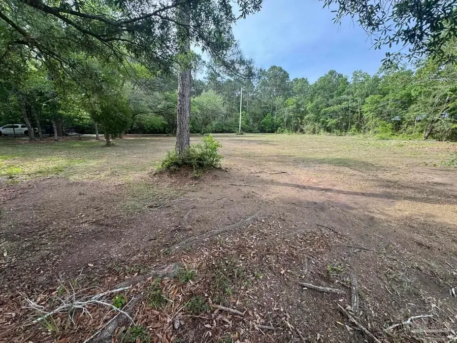5816 Shady Bayou Ln, Milton, FL 32583 - #2