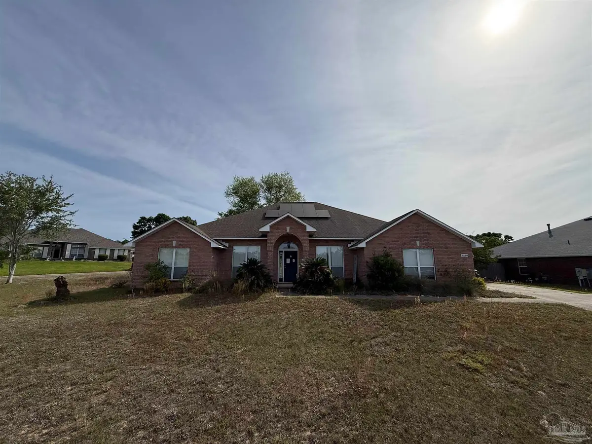 5589 Colinas Verde Dr, Milton, FL 32570 - #1