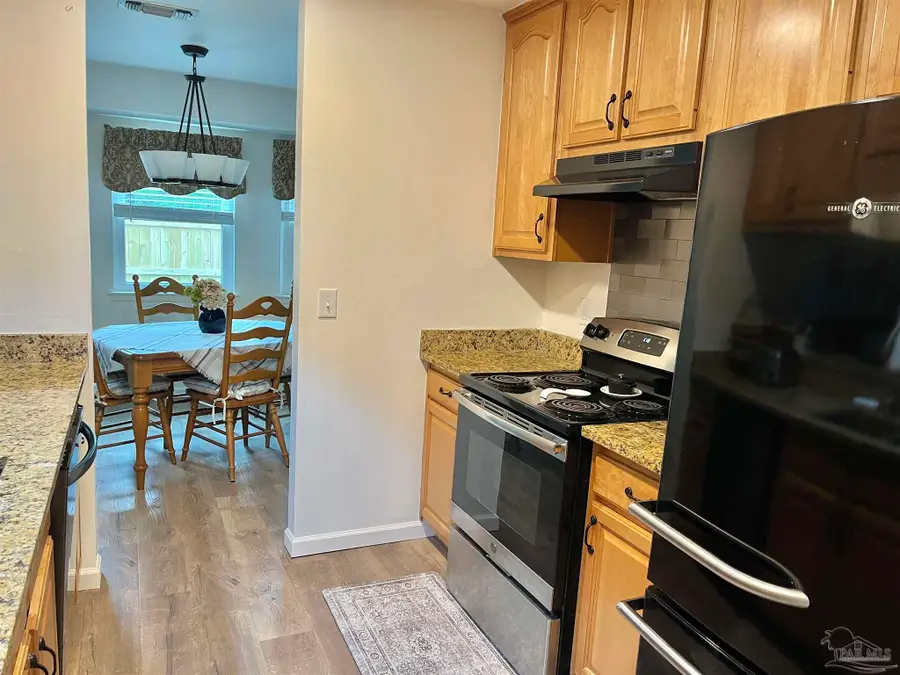 2410 Parker Dr, Niceville, FL 32578 - #2