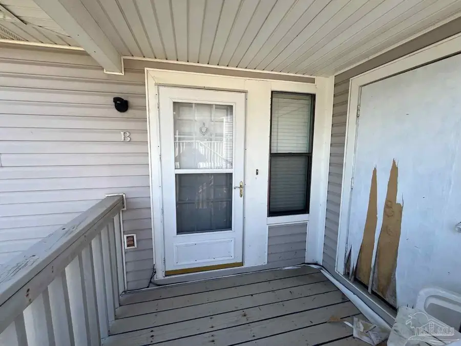 1301 Redwood Ln #203, Gulf Breeze, FL 32563 - #2