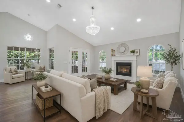 116 Mt Pilot St, Cantonment, FL 32533