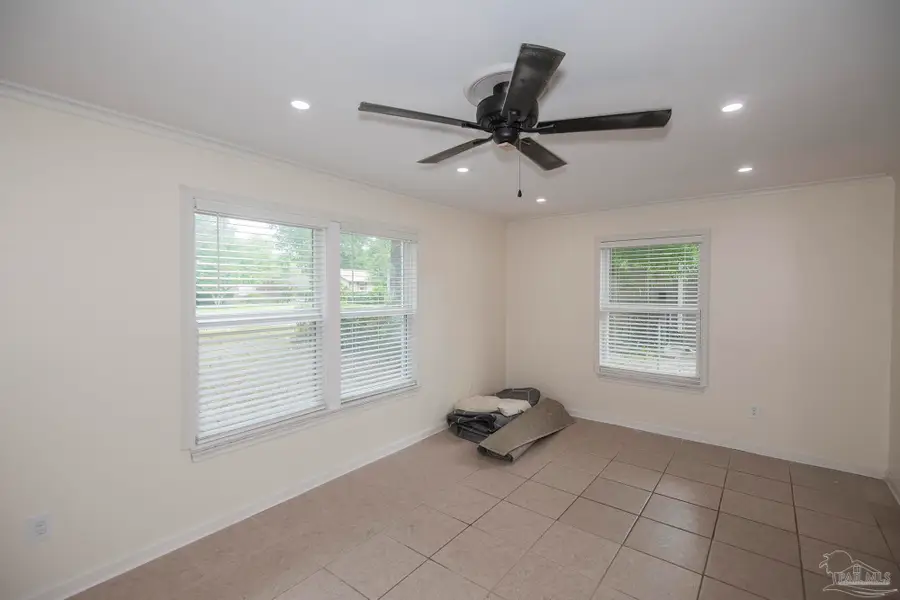 8233 Monticello Dr, Pensacola, FL 32514 - #3