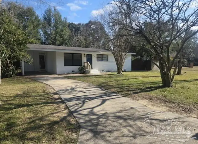6011 Greenwood Ln, Pensacola, FL 32504 - #1