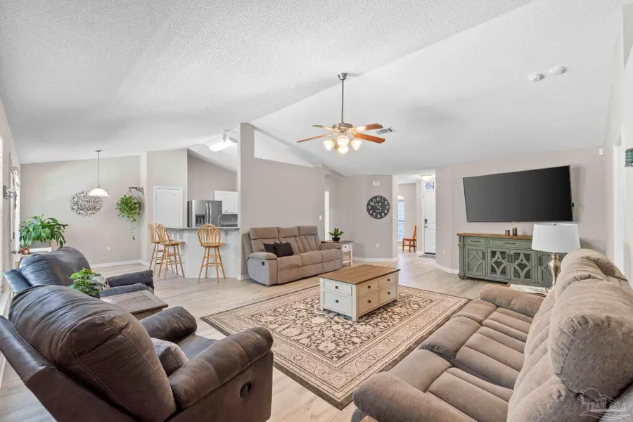 9518 Pouder Ln, Navarre, FL 32566 - #3