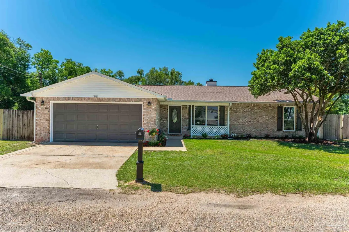 6844 Community Dr, Pensacola, FL 32526 - #1