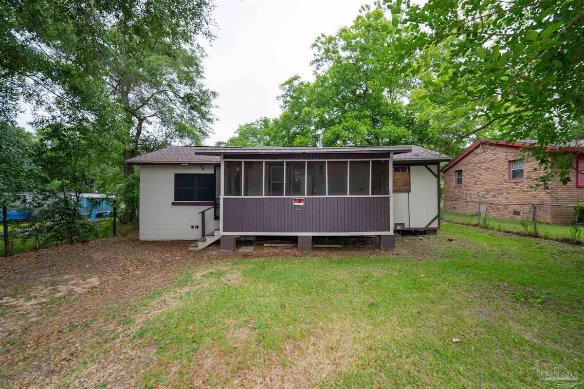 107 Sheppard St, Cantonment, FL 32533 - #1