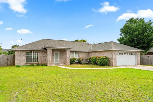 638 Downhaul Dr, Pensacola, FL 32507