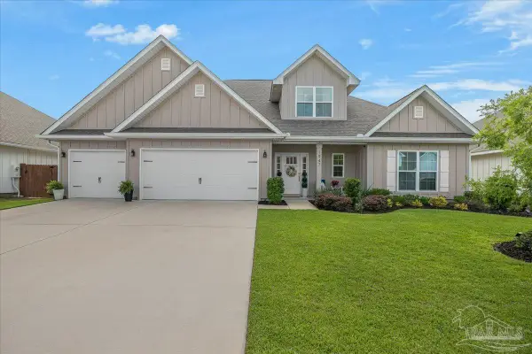 1947 Refuge Cir, Gulf Breeze, FL 32563