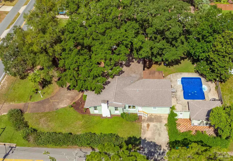 420 Fairpoint Dr, Gulf Breeze, FL 32561 - #3