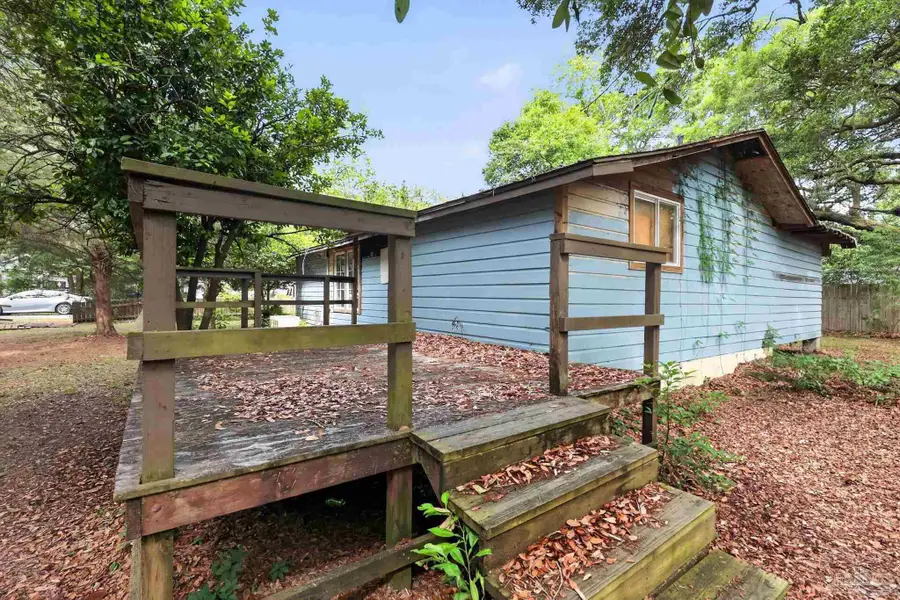 8608 Grimsley St, Pensacola, FL 32534 - #2