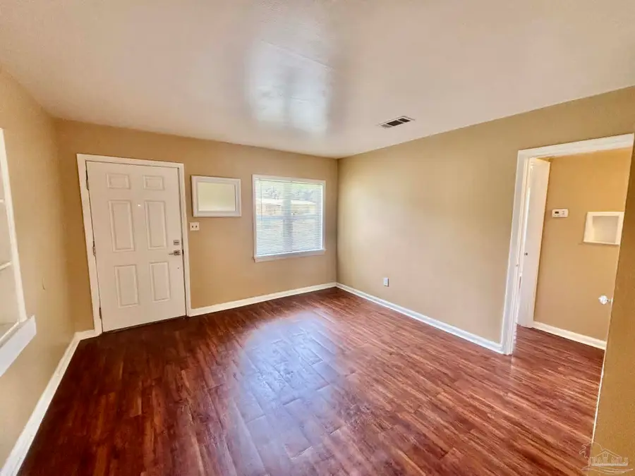 28 Norwood Dr, Pensacola, FL 32506 - #3
