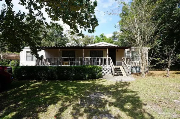 4010 Wilkes St, Pace, FL 32571