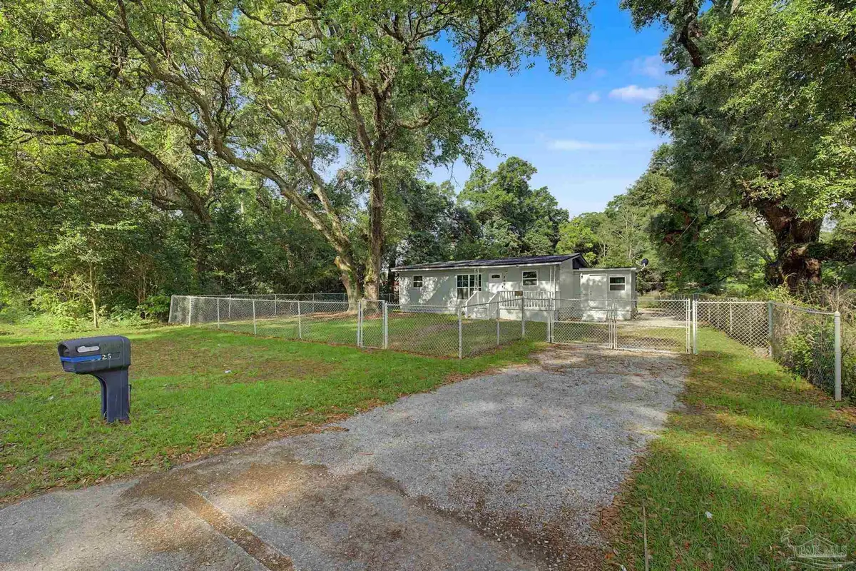 8625 Stockdale Ave, Pensacola, FL 32514 - #1