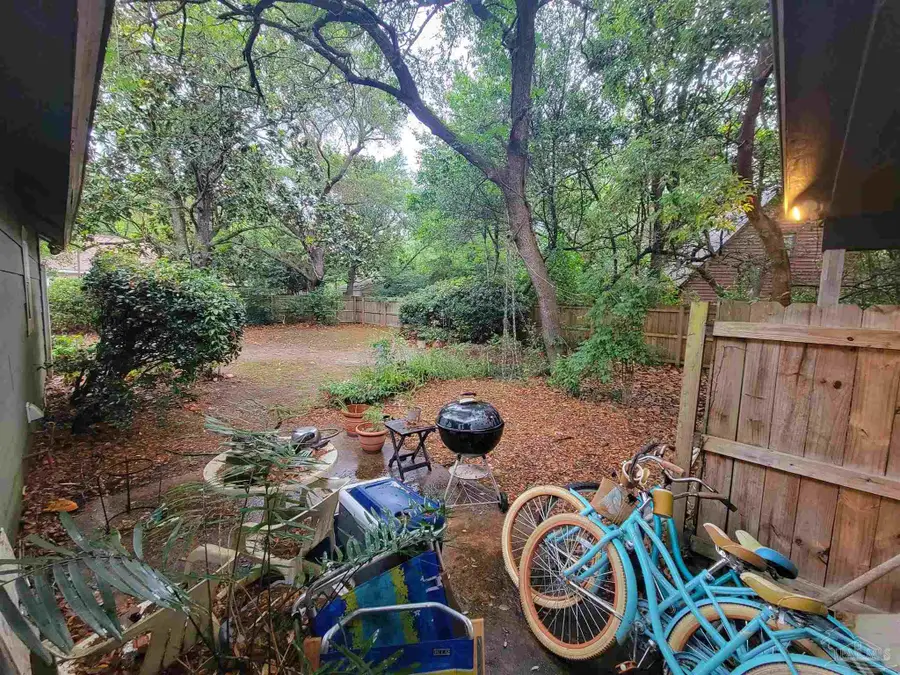 2811 Whisper Oaks Dr, Gulf Breeze, FL 32563 - #3