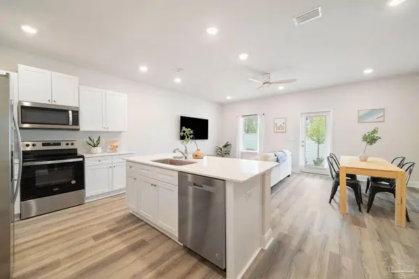 5757 Stellarjay St, Gulf Breeze, FL 32563