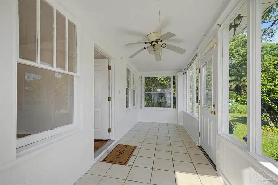 1713 Lee St, Pensacola, FL 32503 - #3