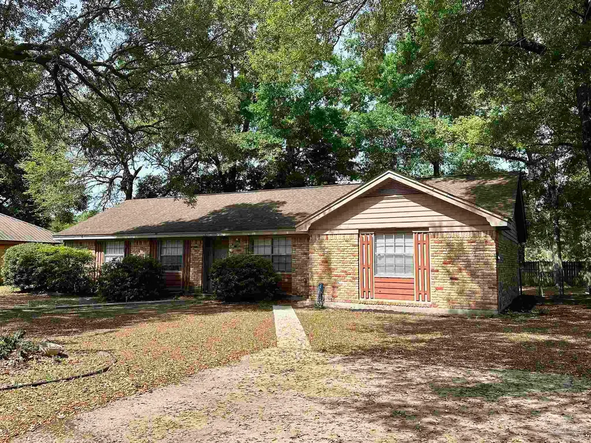 5185 Hilltop Dr, Milton, FL 32570 - #1