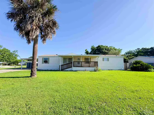 5518 Barefoot Blvd, Pensacola, FL 32526