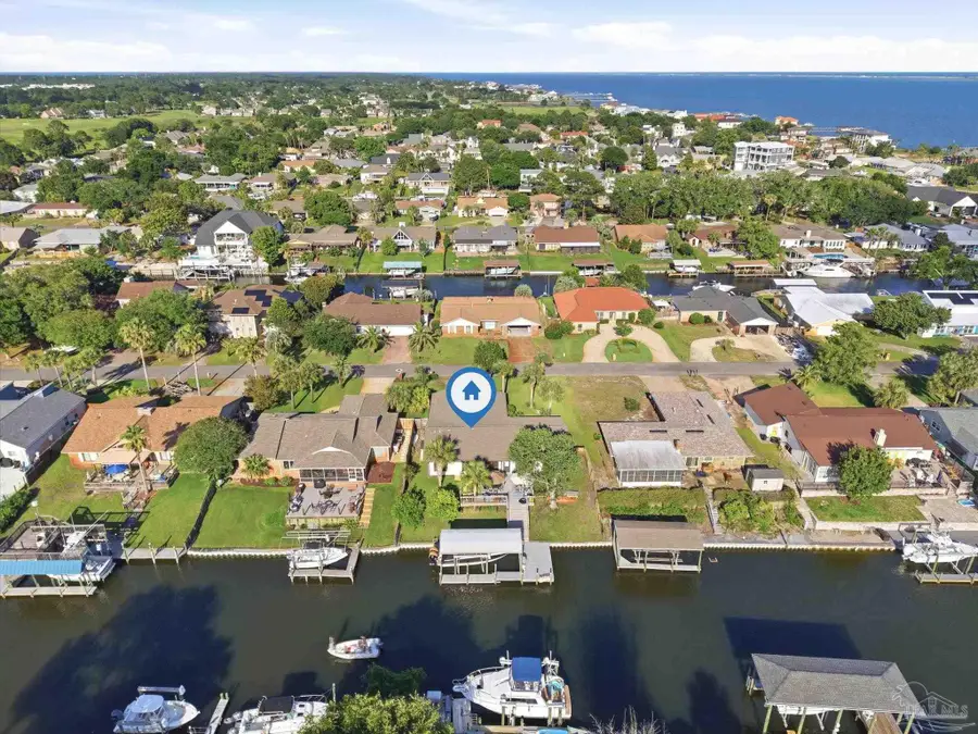 1143 Park Ln, Gulf Breeze, FL 32563 - #2