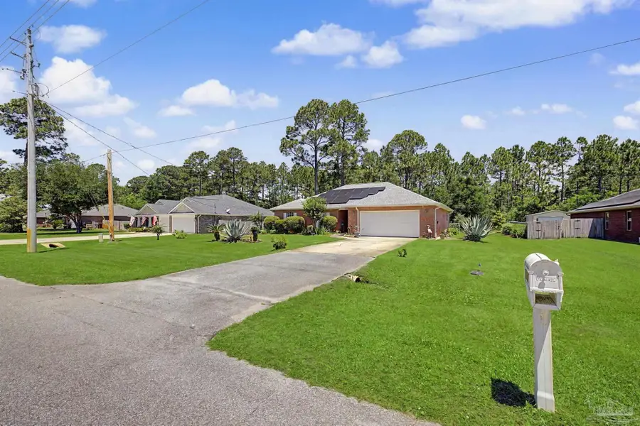 7654 Manatee St, Navarre, FL 32566 - #2