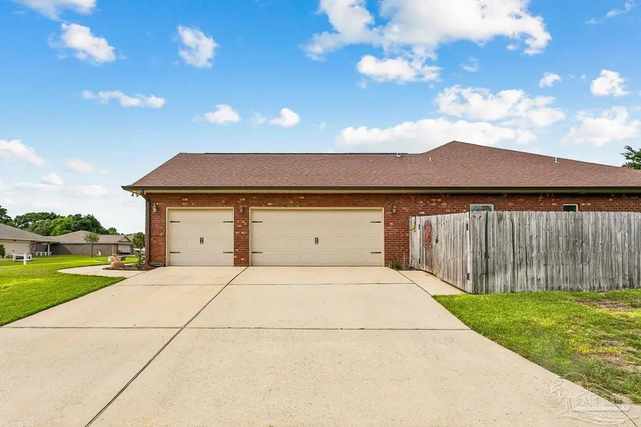 5534 Bellview Ct, Milton, FL 32583 - #2