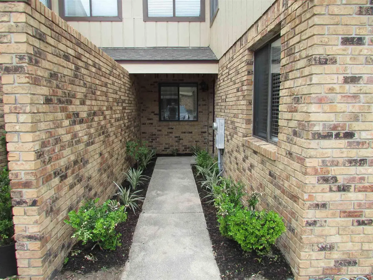 2831 Villager Cir, Pensacola, FL 32504 - #1