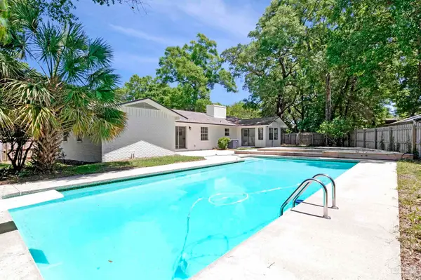 5745 Avenida Robledal, Pensacola, FL 32504