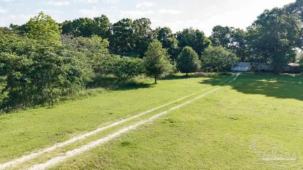 11124 Chumuckla Hwy, Jay, FL 32565