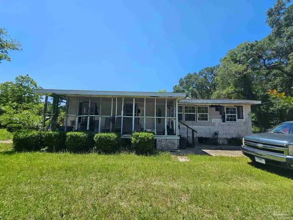 829 W Hope Dr, Pensacola, FL 32534