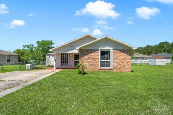 479 Bay Pine Villa Dr, Pensacola, FL 32506