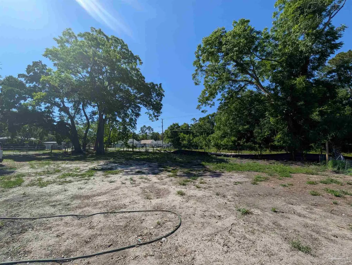 826 Bartow Ave, Pensacola, FL 32507 - #1