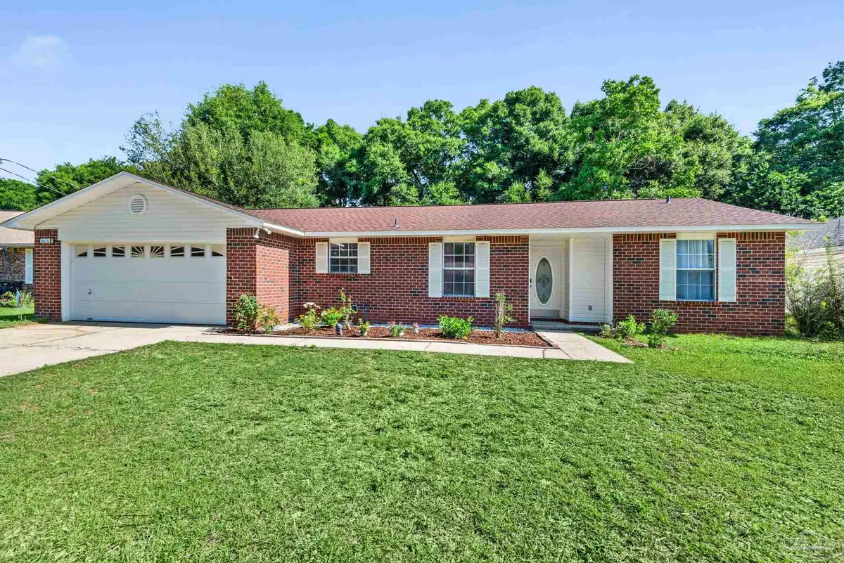 5475 Chantilly Cir, Milton, FL 32583 - #1