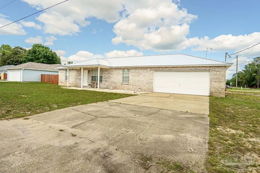 1920 Presidio St, Navarre, FL 32566 - #2