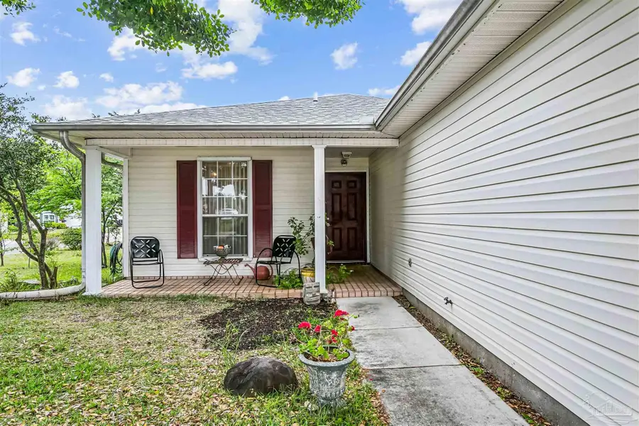 1878 Vineyard St, Navarre, FL 32566 - #2