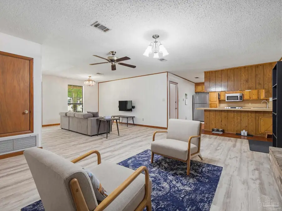 711 Bison St, Pensacola, FL 32514 - #3