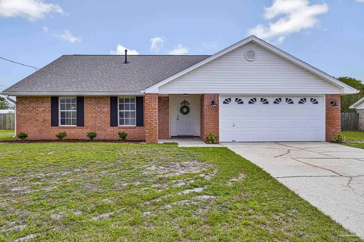 4026 Shorewood Dr, Pensacola, FL 32507 - #1