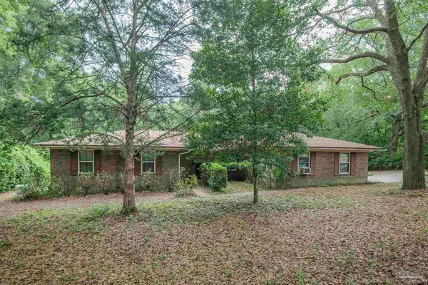1210 Goldenrod Rd, Cantonment, FL 32533